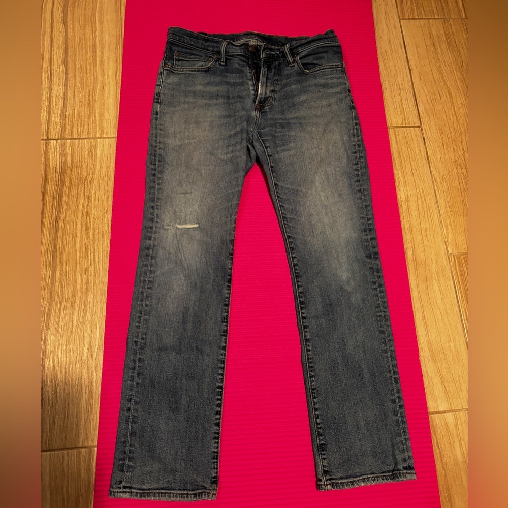 Men’s Abercrombie and Fitch Jeans (Size 31W, 30L)